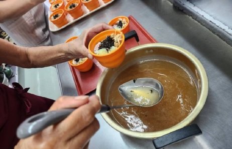 青森工場_子ども食堂①.jpg